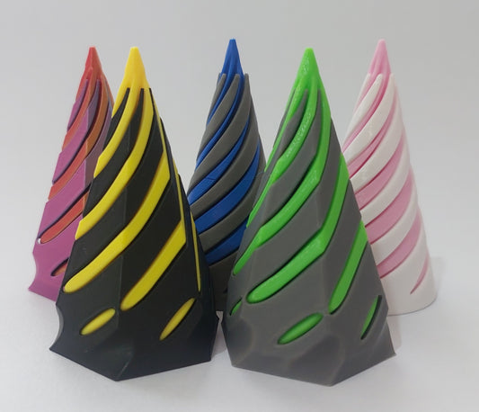 ספירלה פירמידה המסתובבת