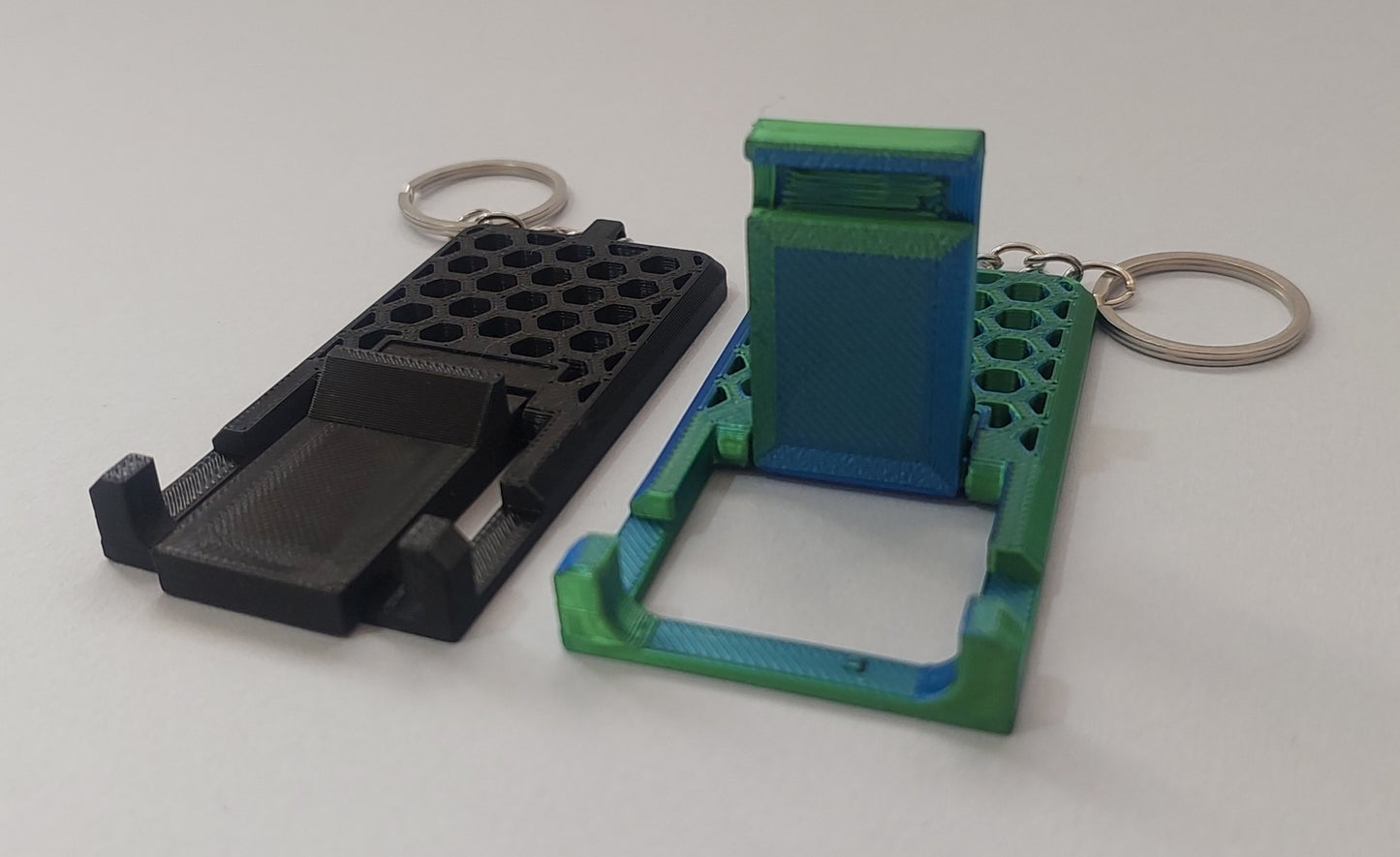 מחזיק מפתחות מעמד לטלפון